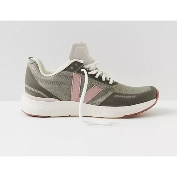 Veja Shoes - Free People VEJA Impala Shoes in Sage Babe Lightweight Mesh Size 41 10 NEW